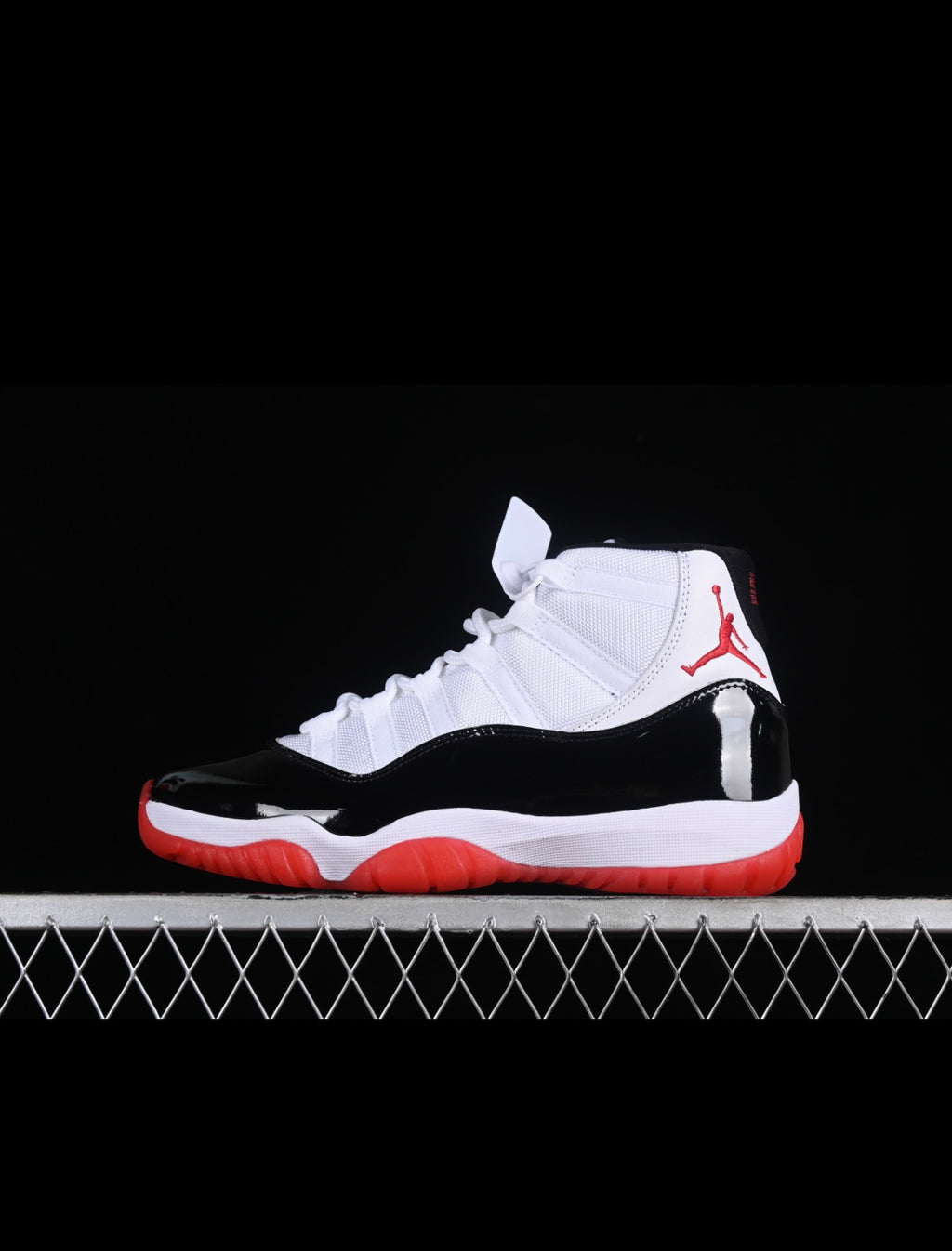 AJ11 AIR JORDAN 11 (WOMEN)