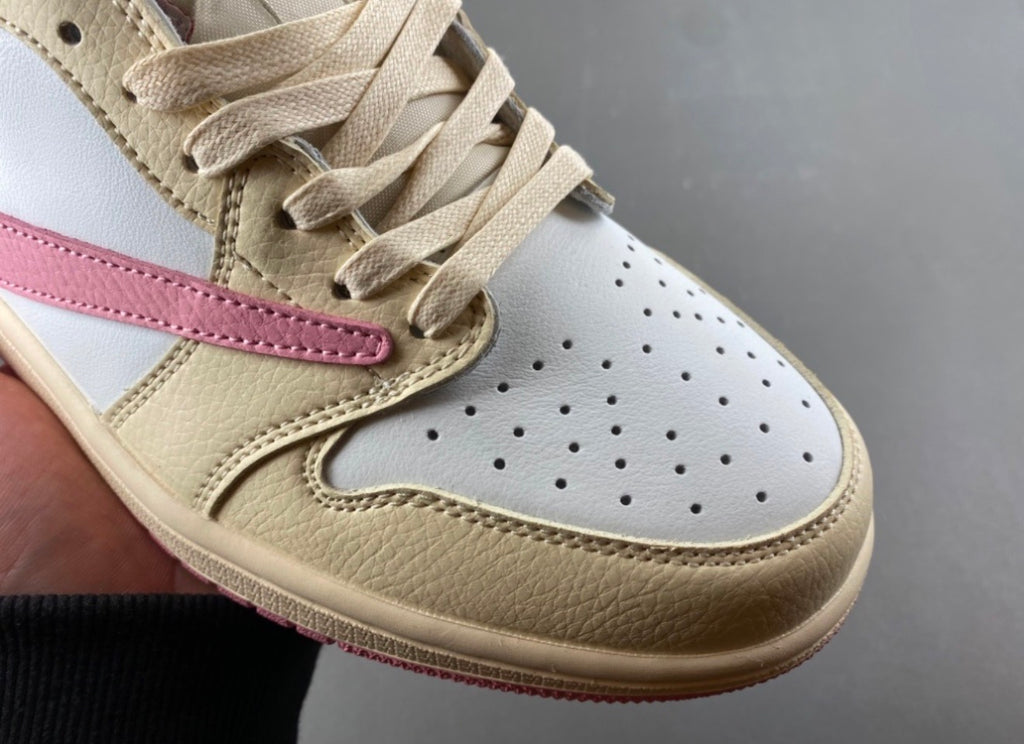 JORDAN 1 LOW TRAVIS SCOTT