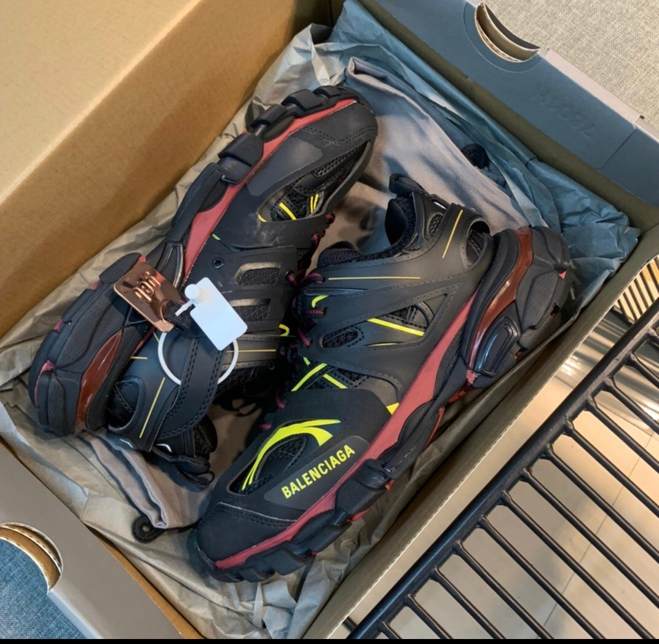 BALENCIAGA SNEAKERS