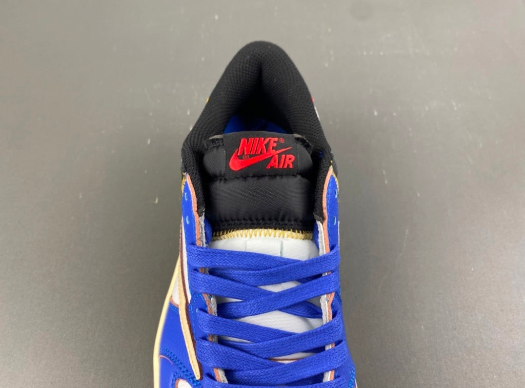 JORDAN 1 LOW TRAVIS SCOTT