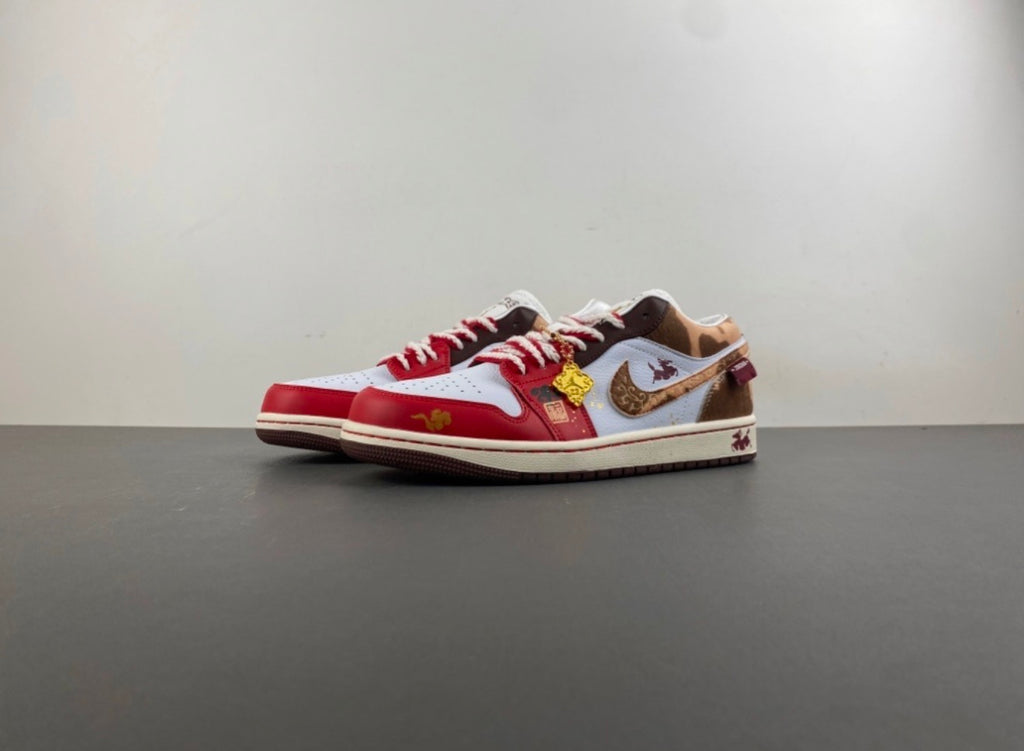 JORDAN 1 LOW TRAVIS SCOTT