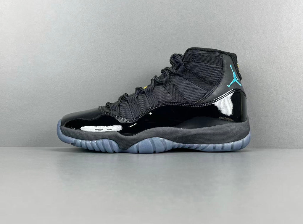 AJ11 AIR JORDAN 11 (WOMEN)