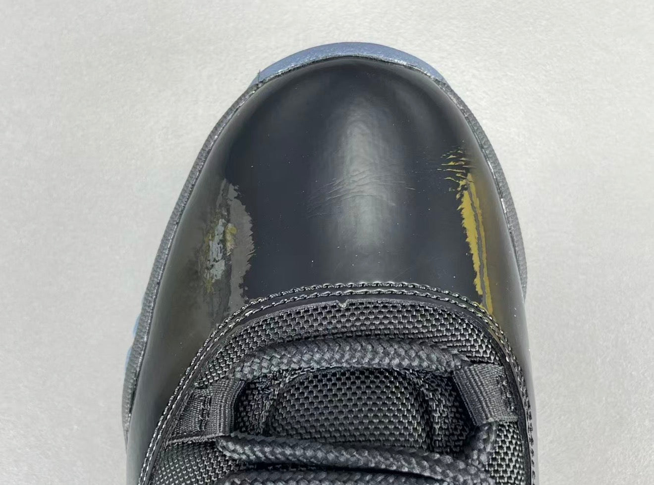 AJ11 AIR JORDAN 11 (WOMEN)