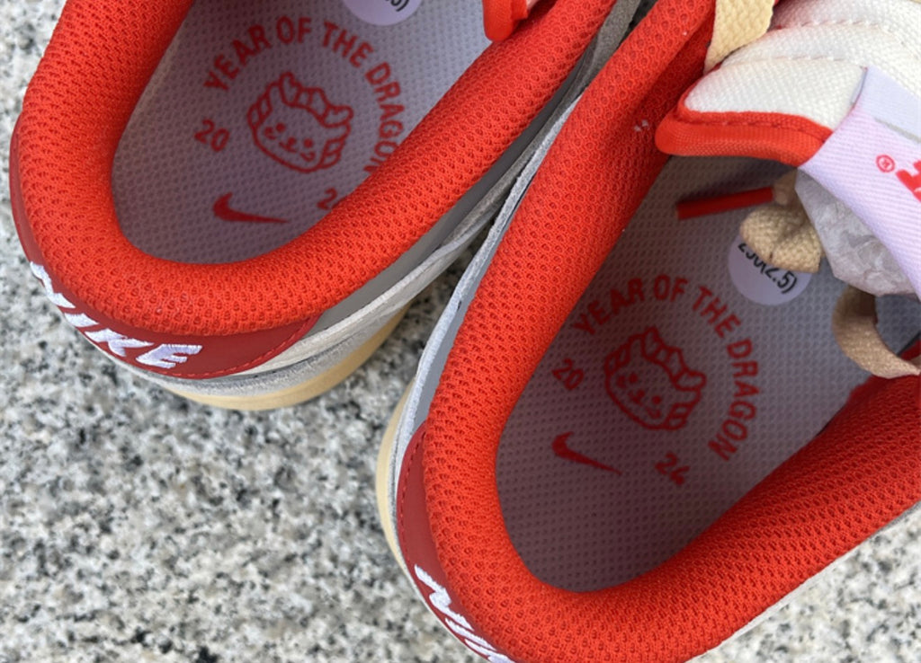 JORDAN 1 LOW TRAVIS SCOTT