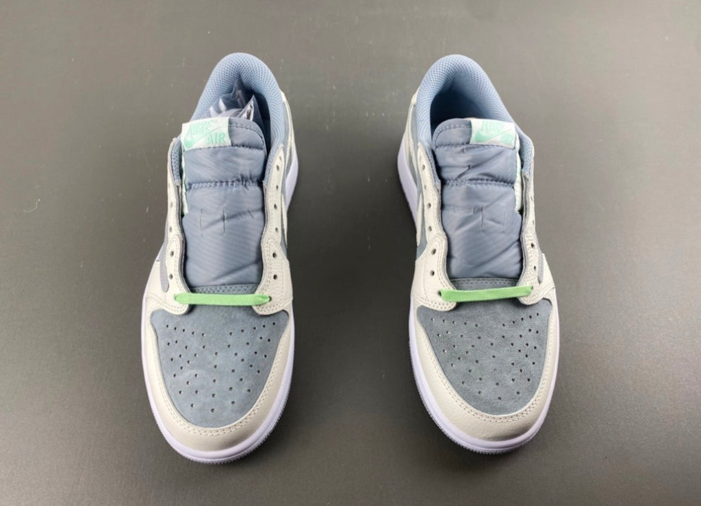 JORDAN 1 LOW TRAVIS SCOTT