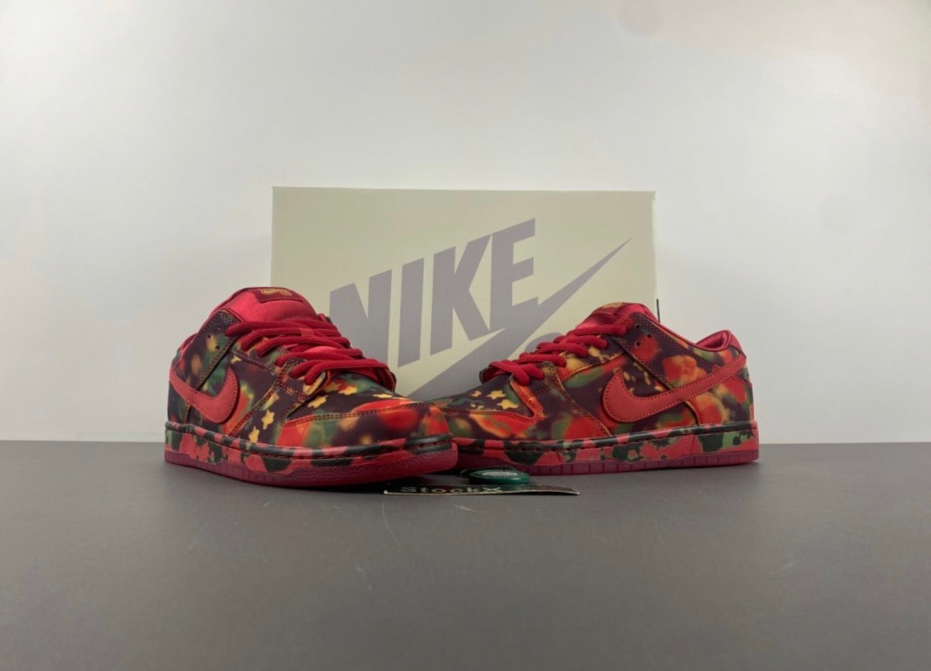 JORDAN 1 LOW TRAVIS SCOTT