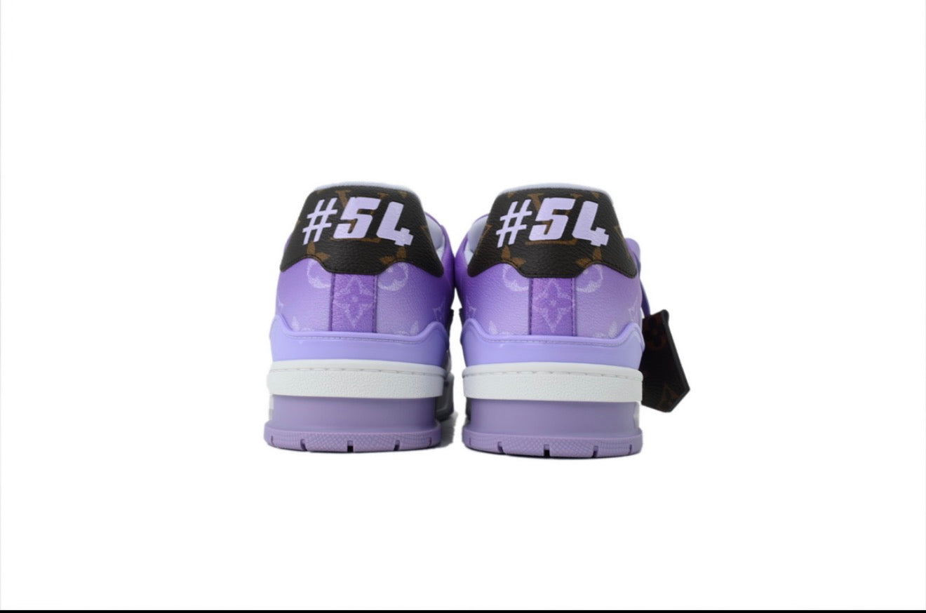 LOUIS VUITTON SNEAKERS (WOMEN)