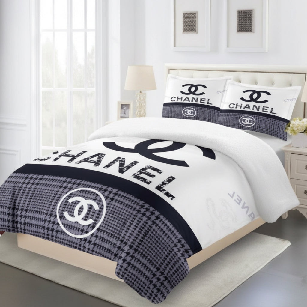 CHANEL COMFORTER SET 3piece set one Duvet cover sheet with 3 pillow cases