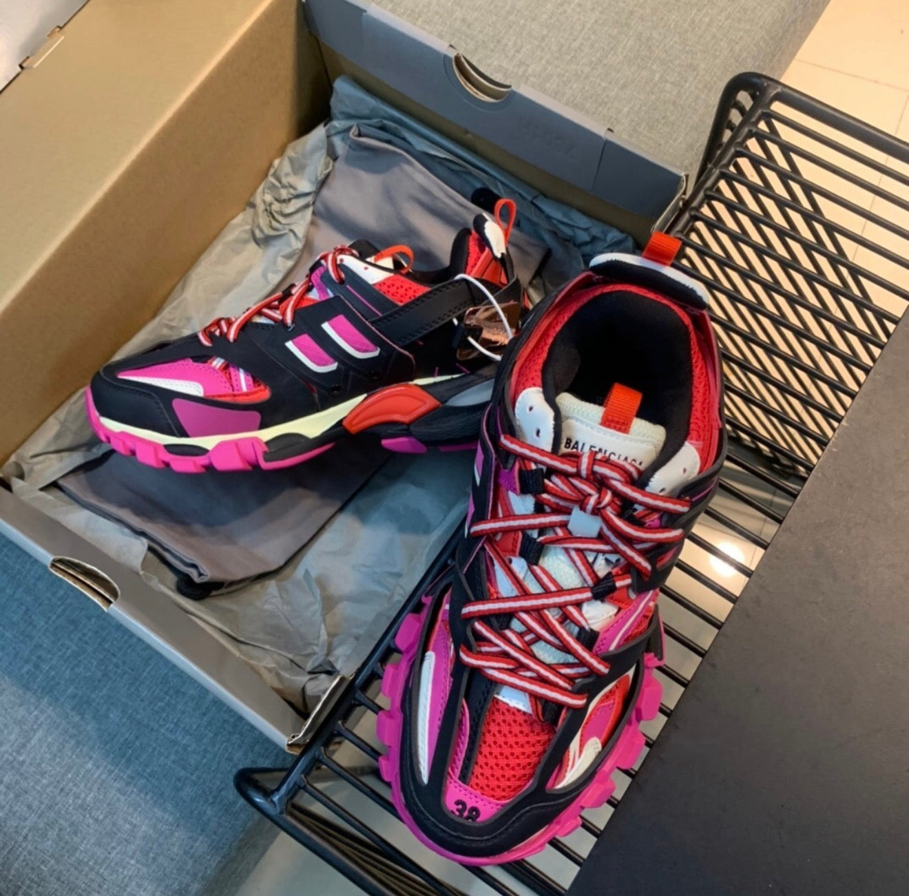 BALENCIAGA SNEAKERS