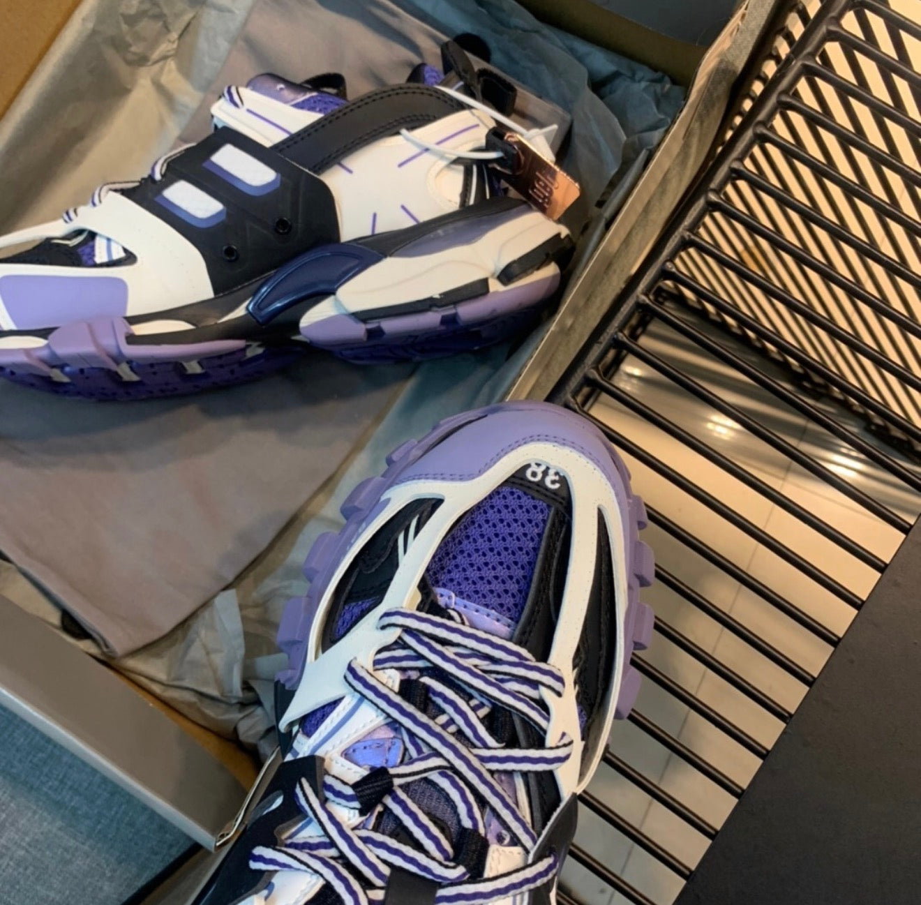 BALENCIAGA SNEAKERS