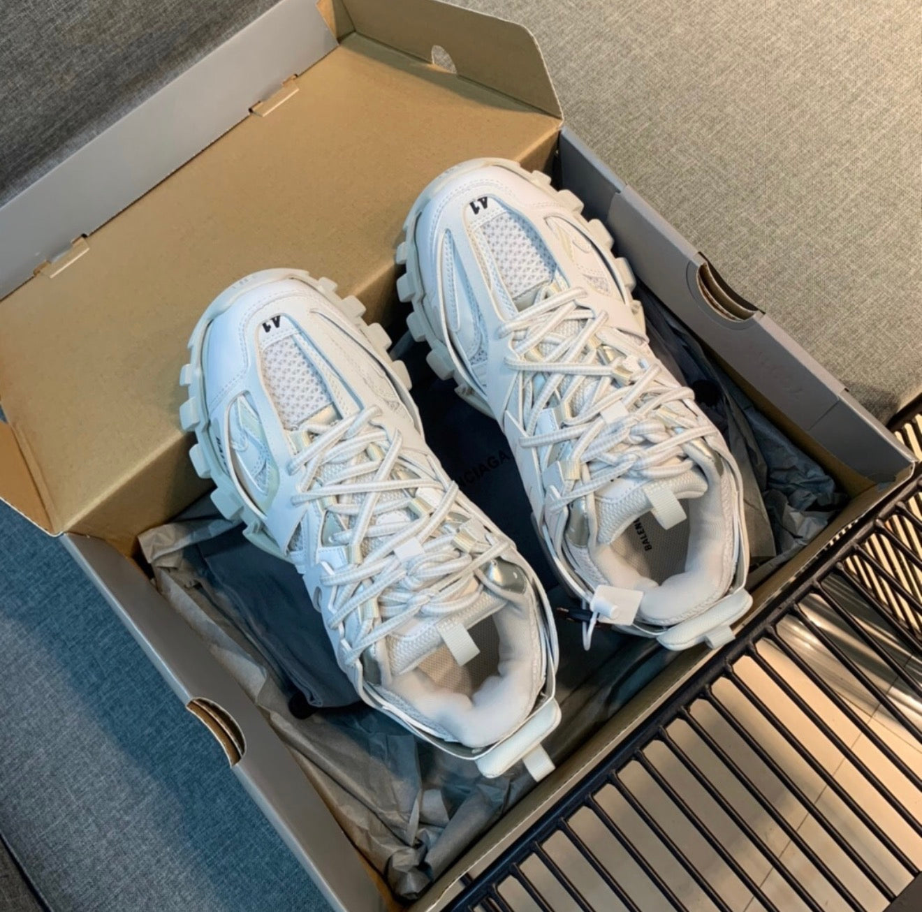BALENCIAGA SNEAKERS