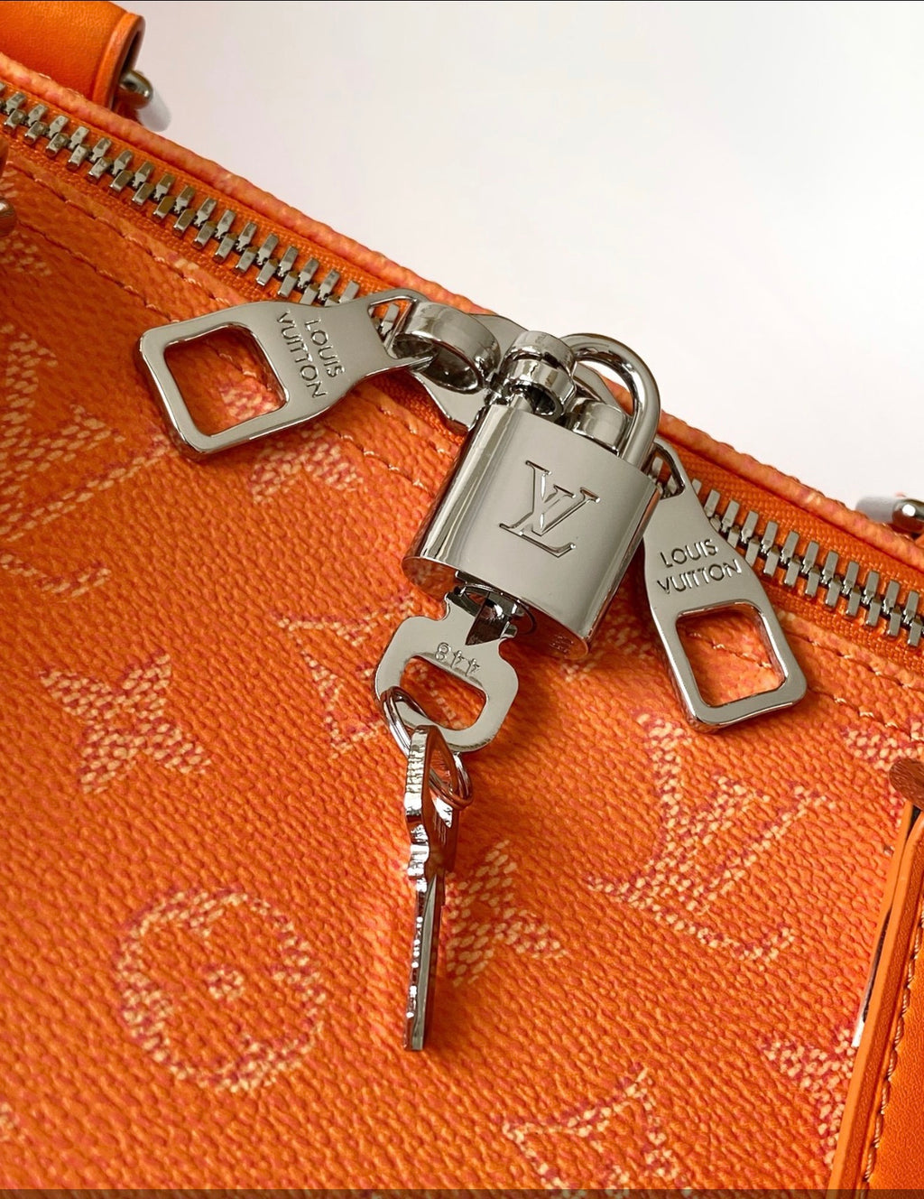 LOUIS VUITTON TRAVEL BAGS