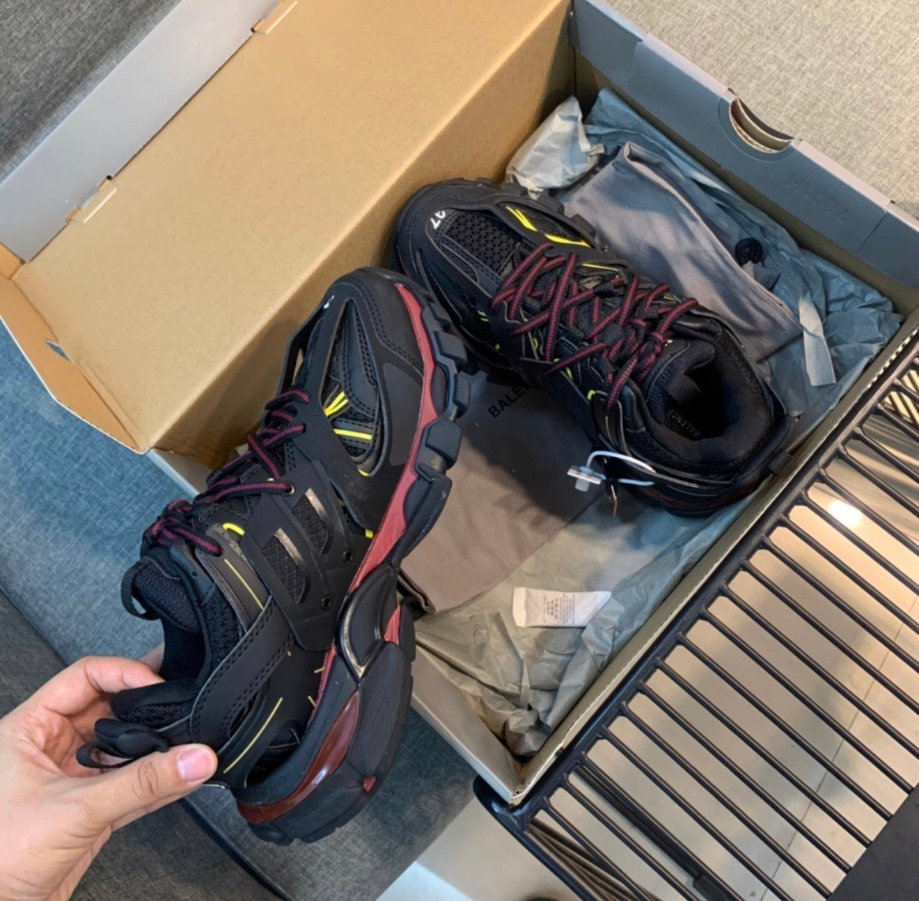 BALENCIAGA SNEAKERS