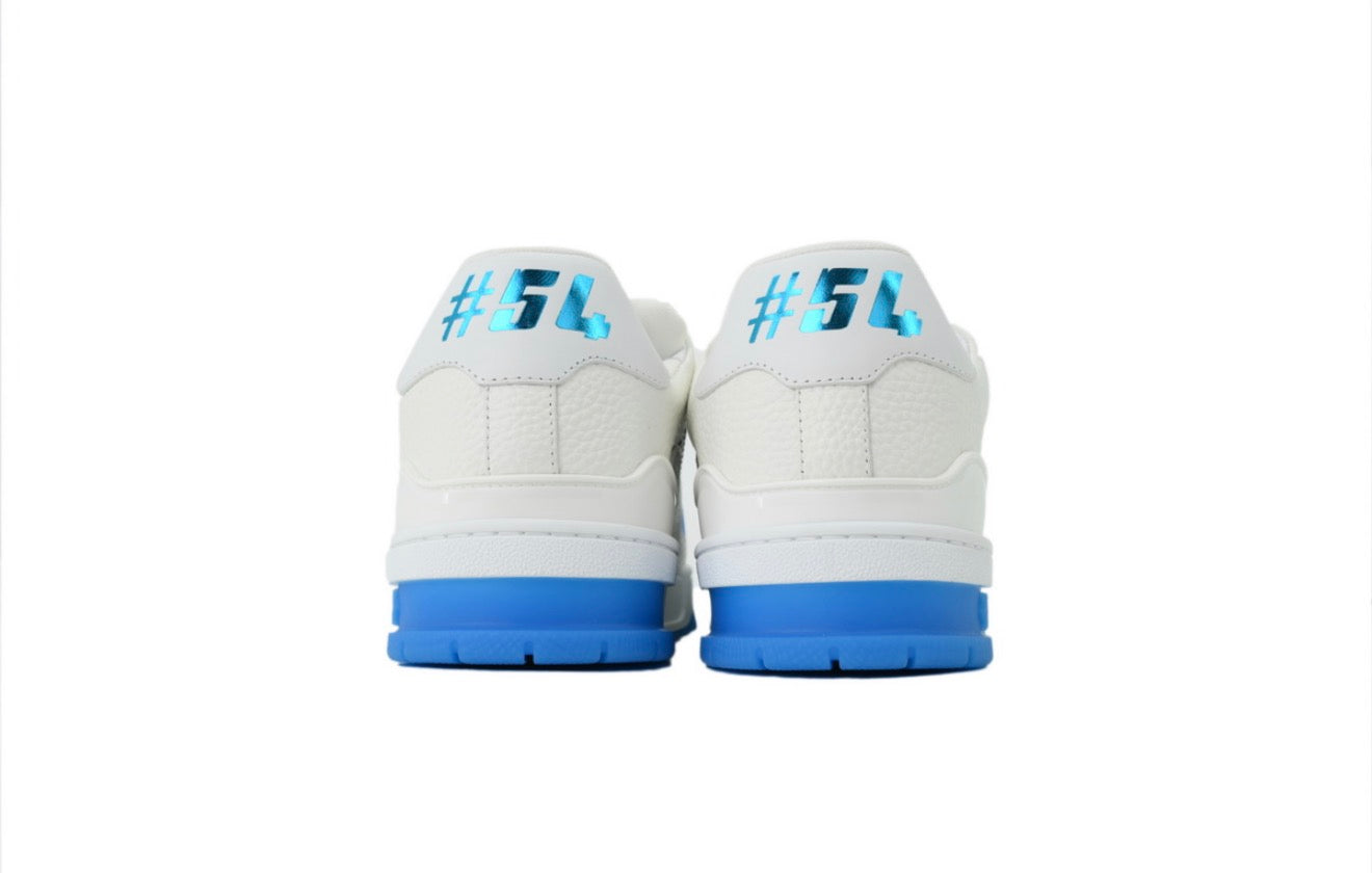 LOUIS VUITTON SNEAKERS (WOMEN)