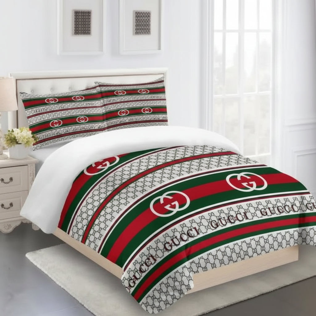 GUCCI COMFORTER BED SET 3piece one duvet cover sheet with 2 pillow cases