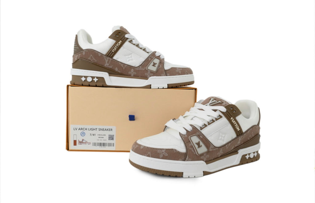LOUIS VUITTON SNEAKERS (WOMEN)