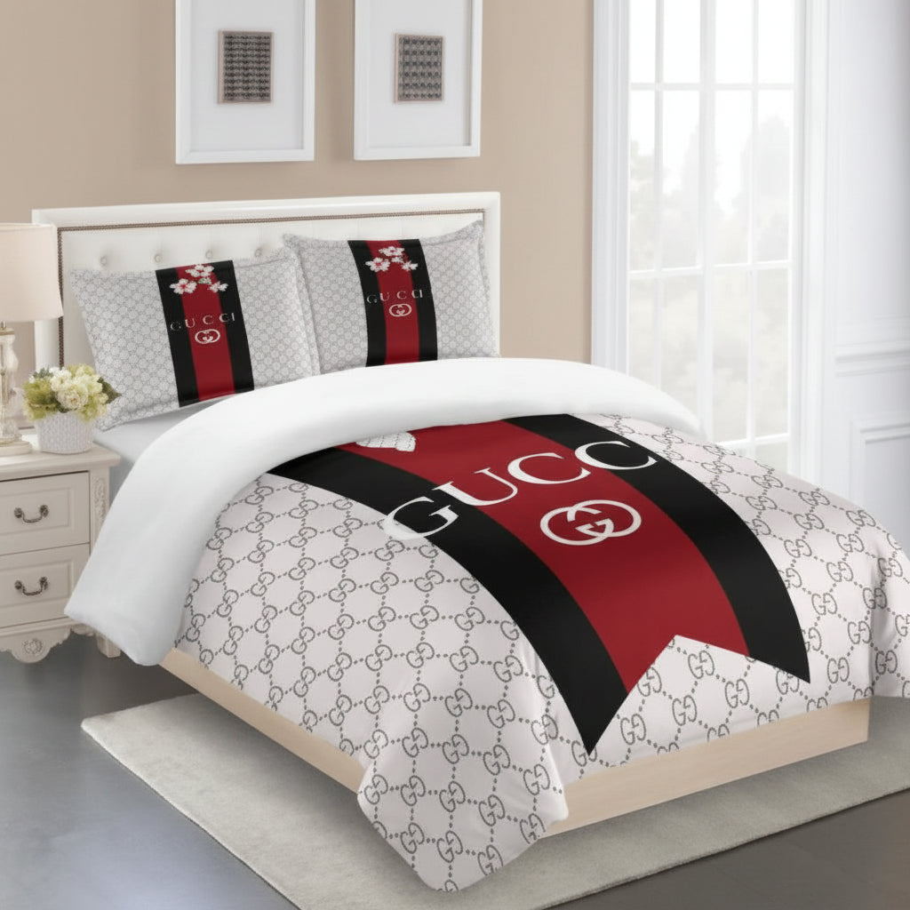 GUCCI COMFORTER BED SET 3piece one duvet cover sheet with 2 pillow cases
