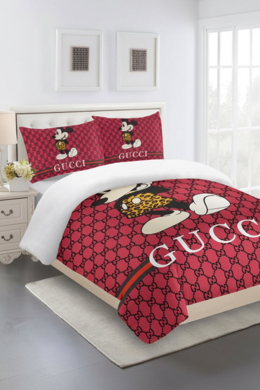 GUCCI COMFORTER BED SET 3piece one duvet cover sheet with 2 pillow cases