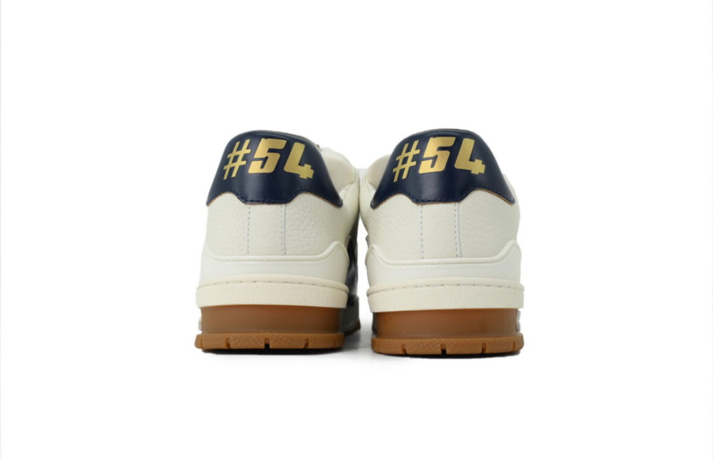 LOUIS VUITTON SNEAKERS (WOMEN)