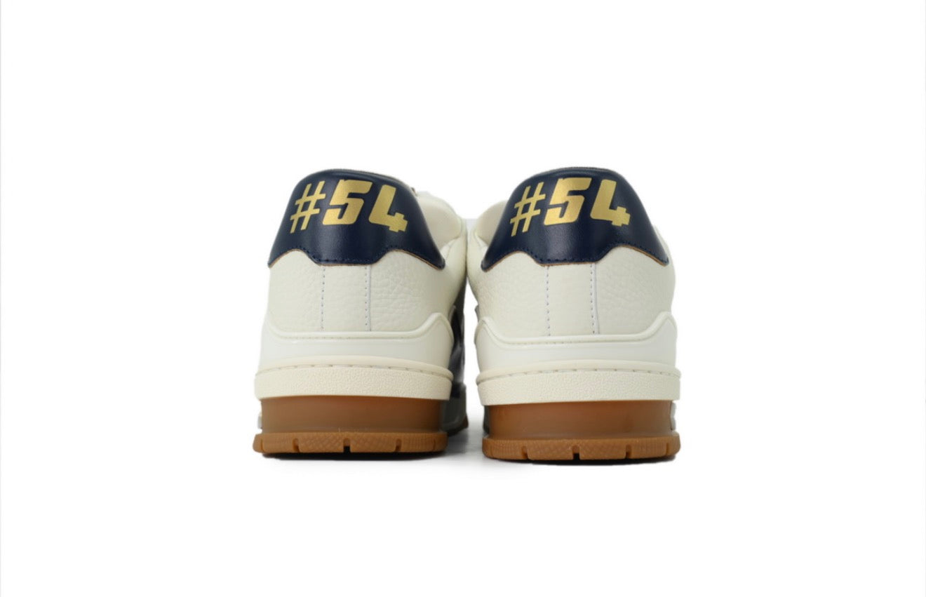 LOUIS VUITTON SNEAKERS (WOMEN)