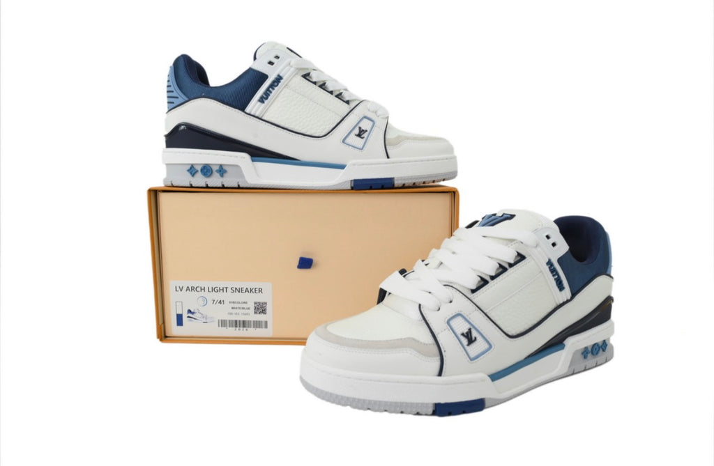 LOUIS VUITTON SNEAKERS (WOMEN)