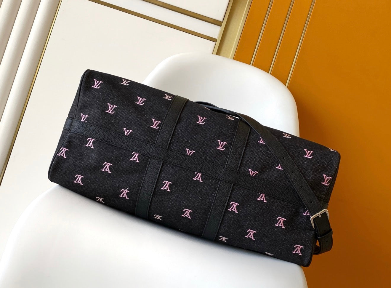 LOUIS VUITTON TRAVEL BAGS