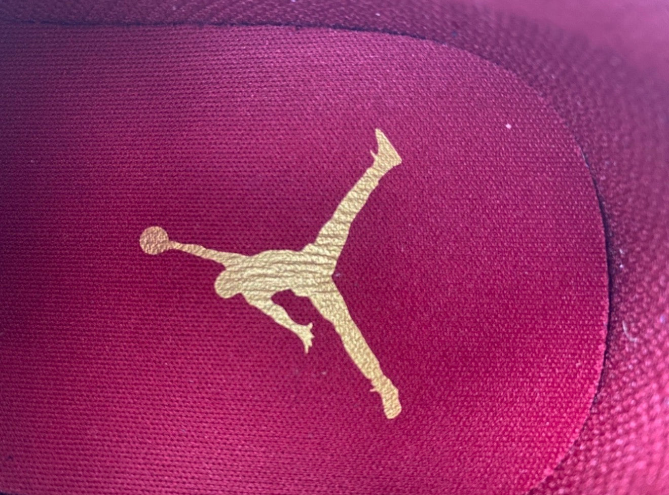JORDAN 1 LOW TRAVIS SCOTT