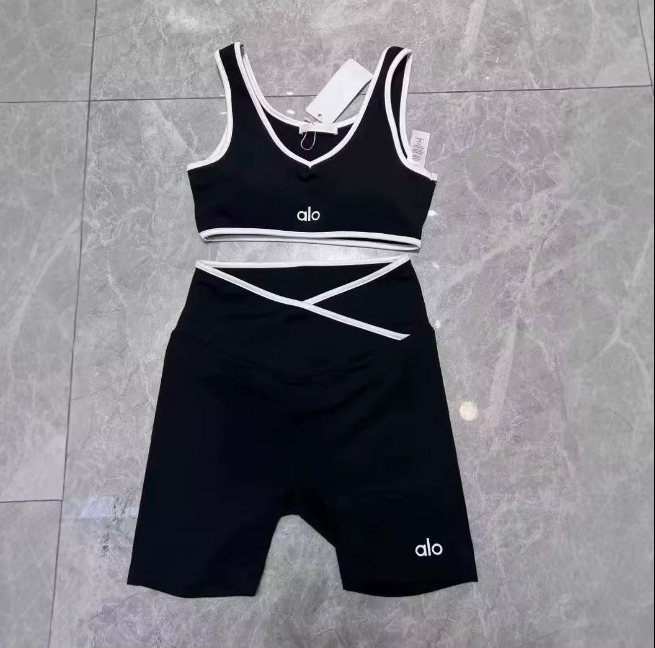 ALO SHORT SET