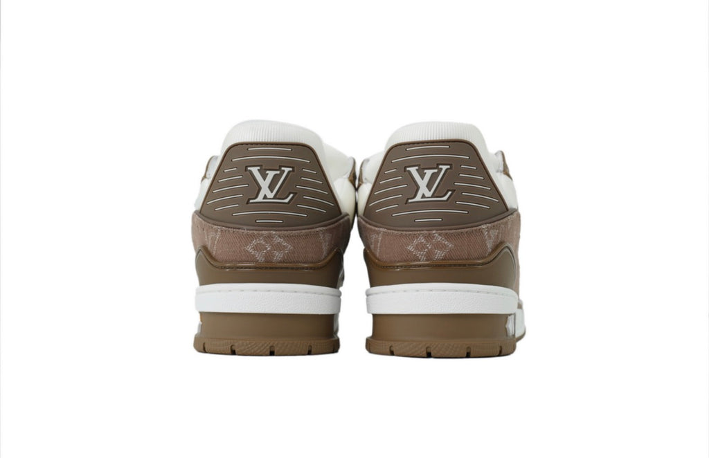 LOUIS VUITTON SNEAKERS (WOMEN)