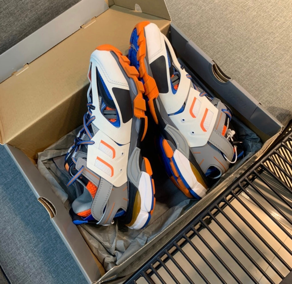 BALENCIAGA SNEAKERS