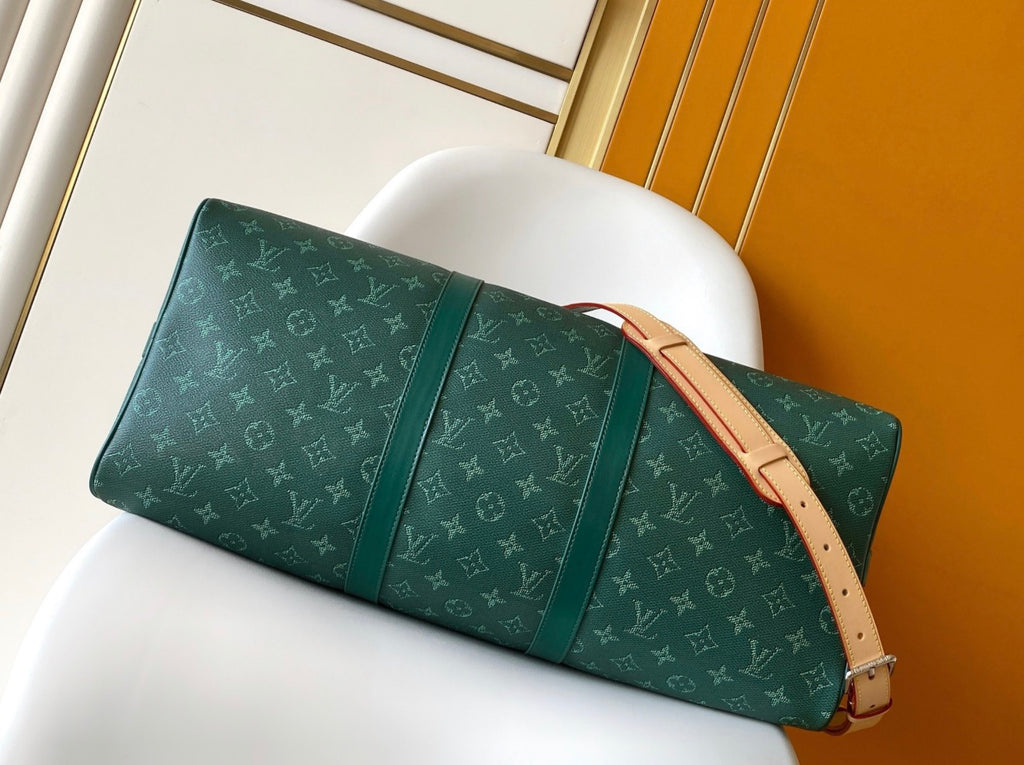 LOUIS VUITTON TRAVEL BAGS