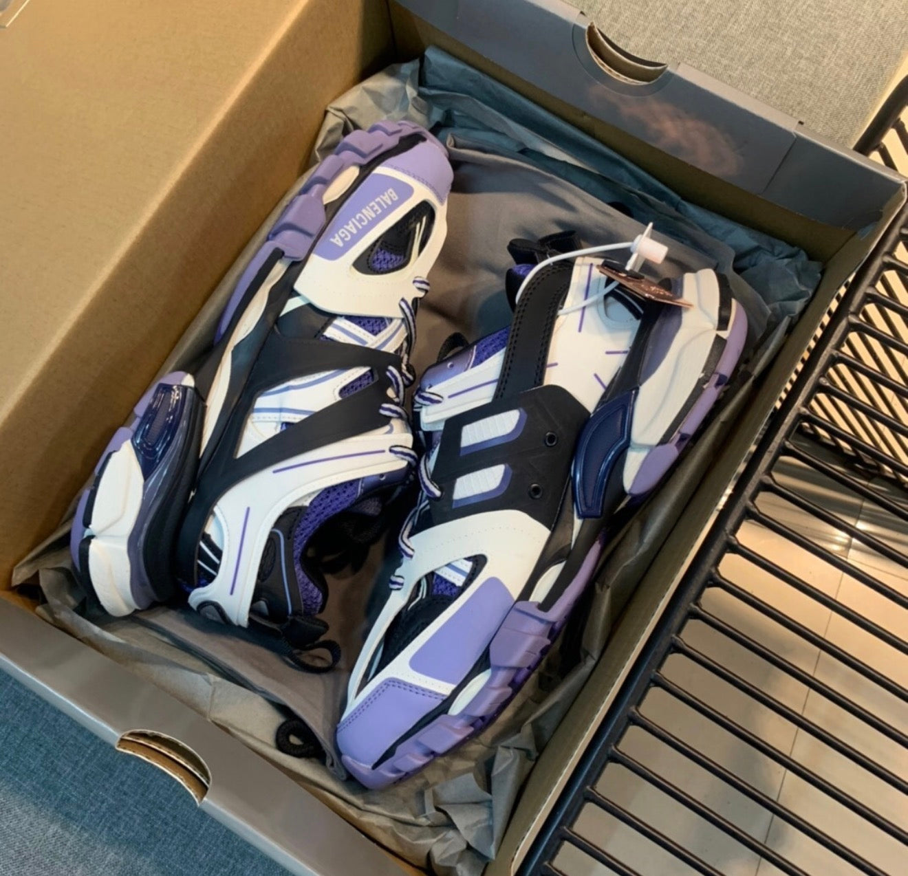 BALENCIAGA SNEAKERS