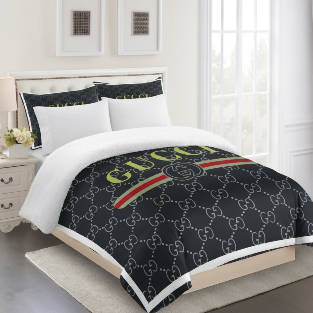 GUCCI COMFORTER BED SET 3piece one duvet cover sheet with 2 pillow cases