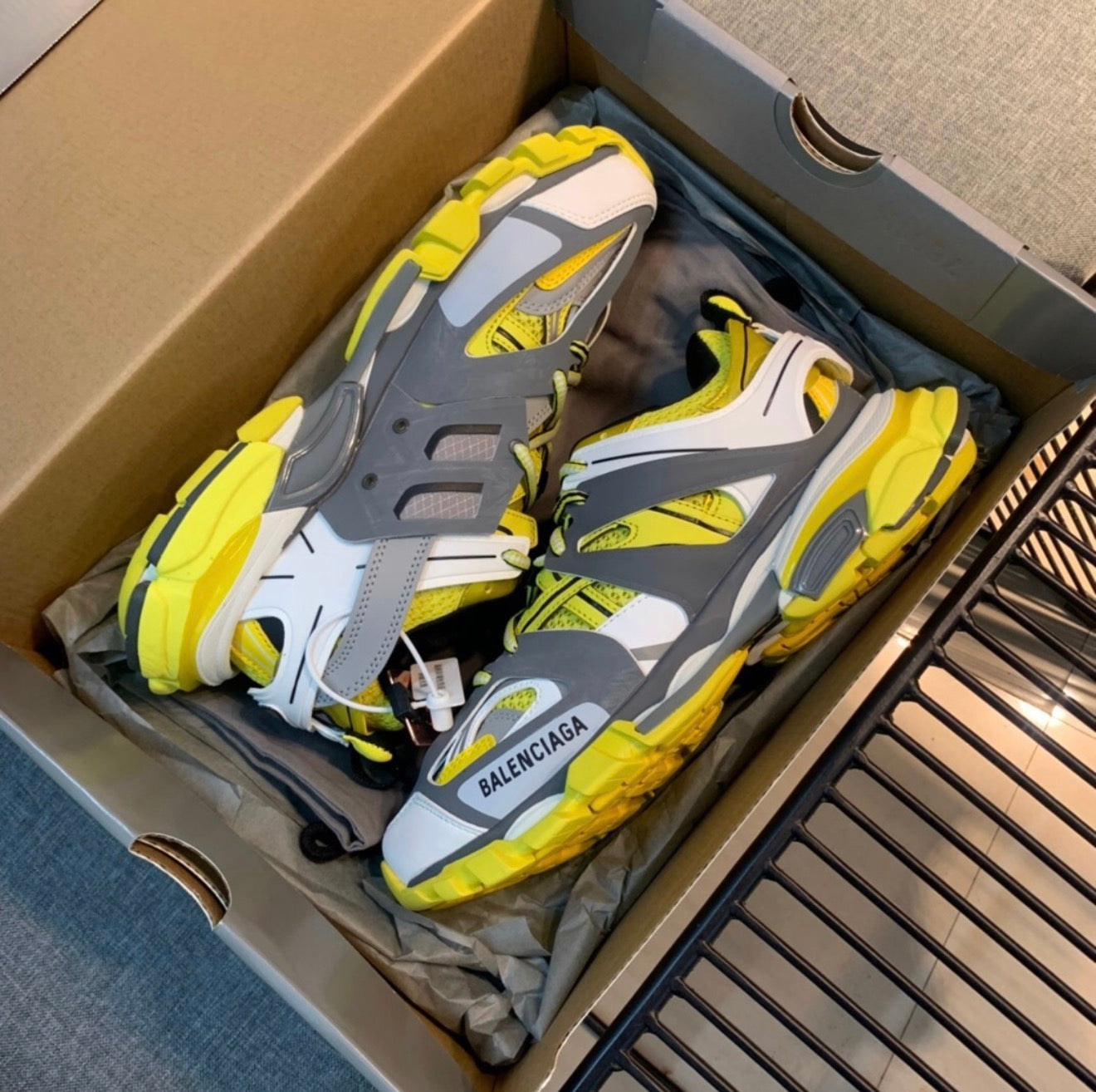 BALENCIAGA SNEAKERS