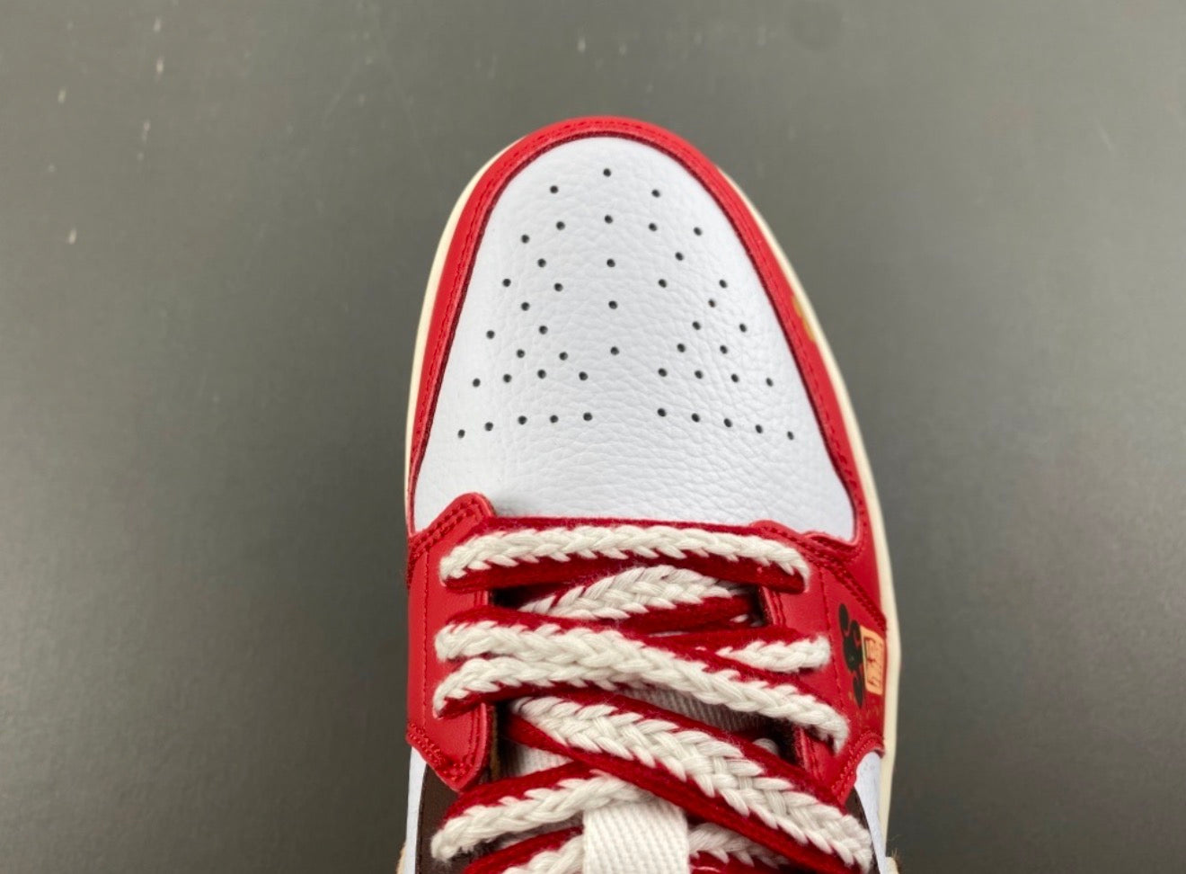 JORDAN 1 LOW TRAVIS SCOTT