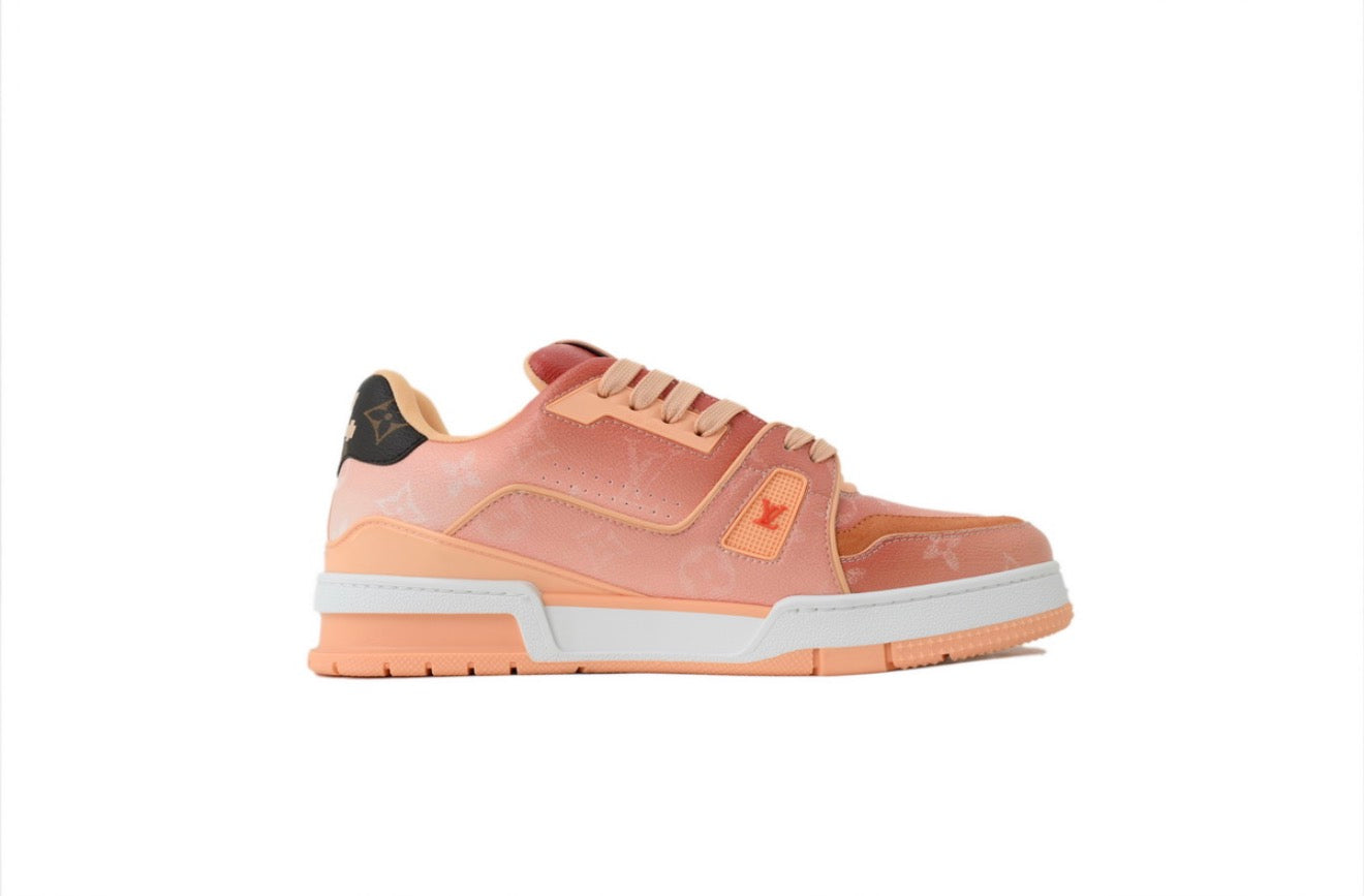 LOUIS VUITTON SNEAKERS (WOMEN)