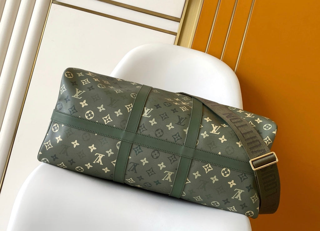 LOUIS VUITTON TRAVEL BAGS