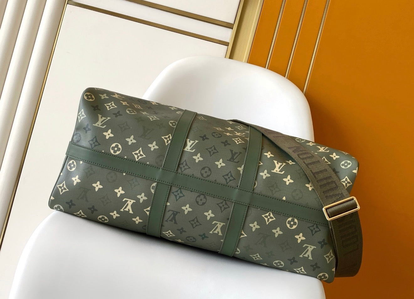 LOUIS VUITTON TRAVEL BAGS