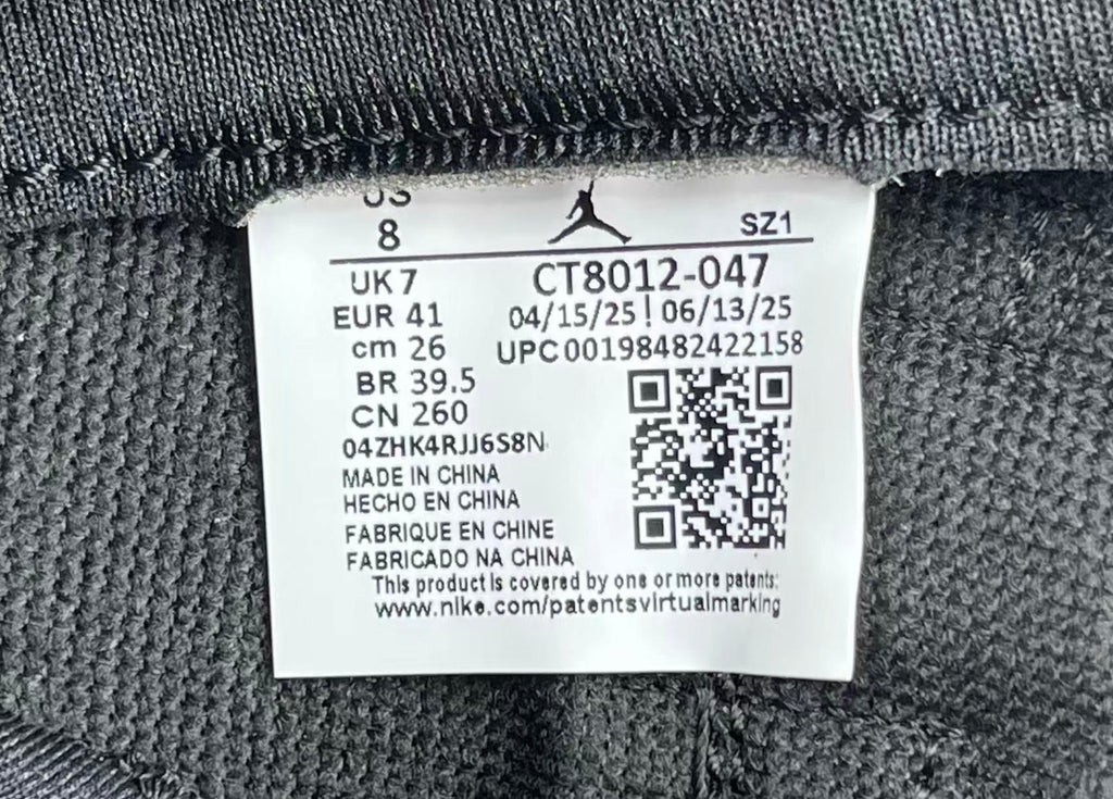 AJ11 AIR JORDAN 11 (WOMEN)