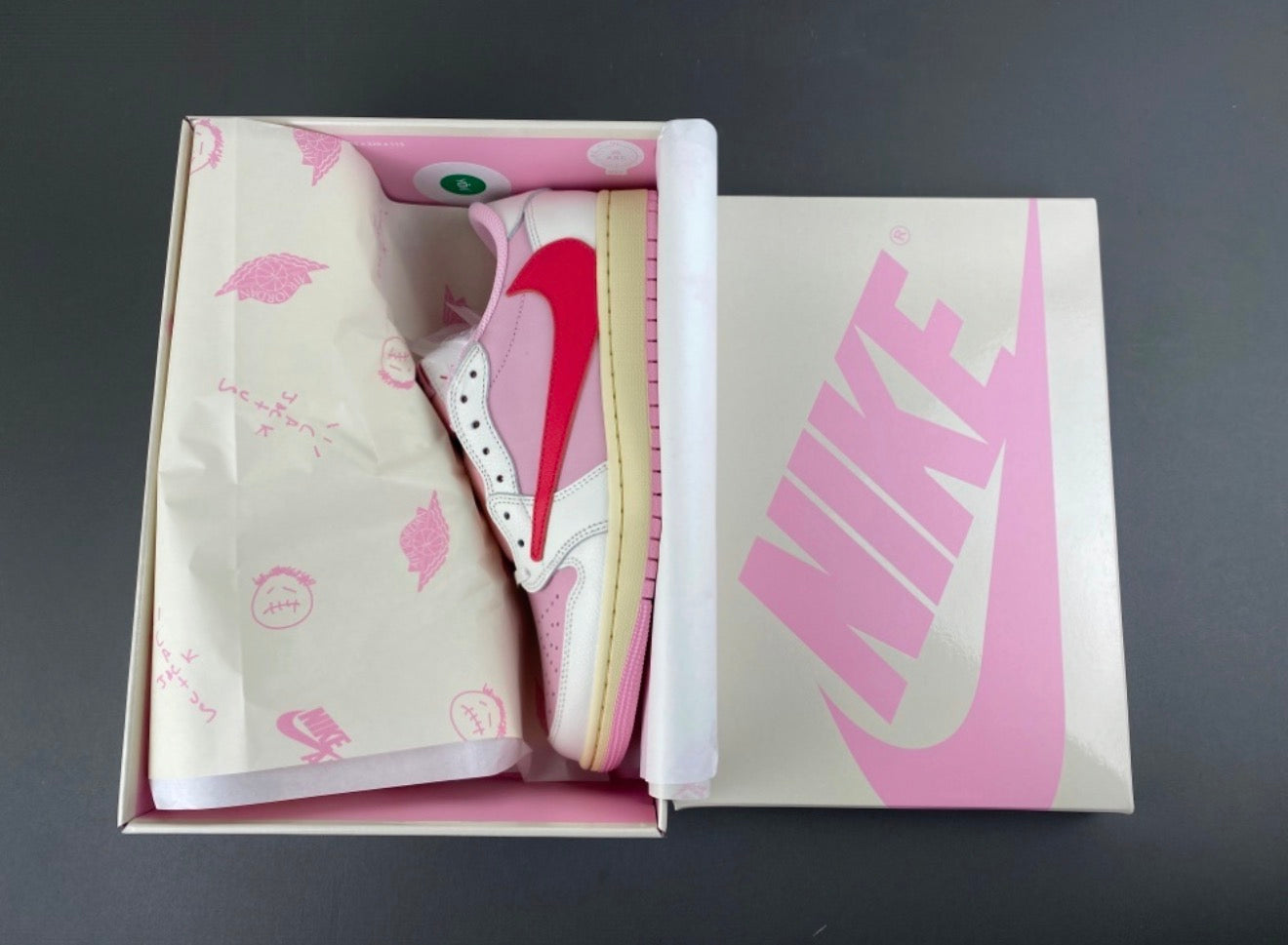 JORDAN 1 LOW TRAVIS SCOTT