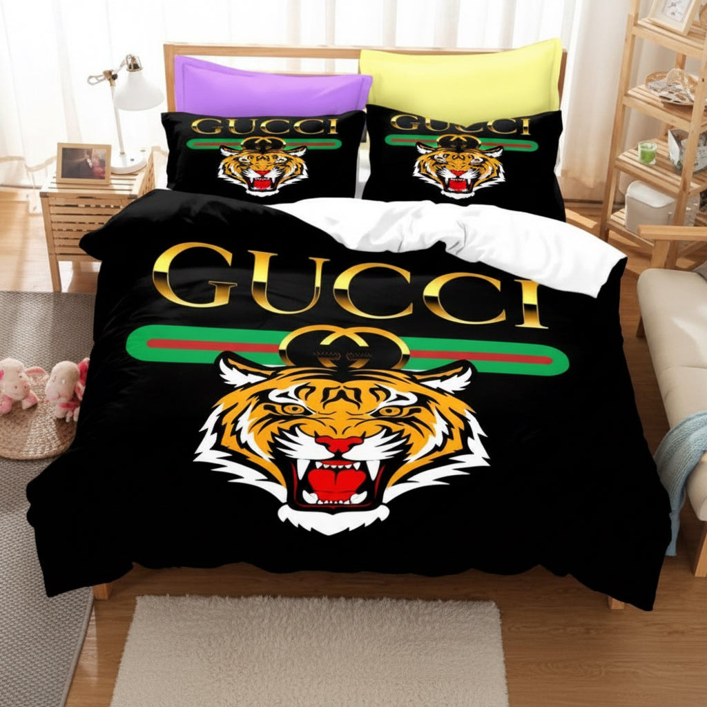 GUCCI COMFORTER BED SET 3piece one duvet cover sheet with 2 pillow cases