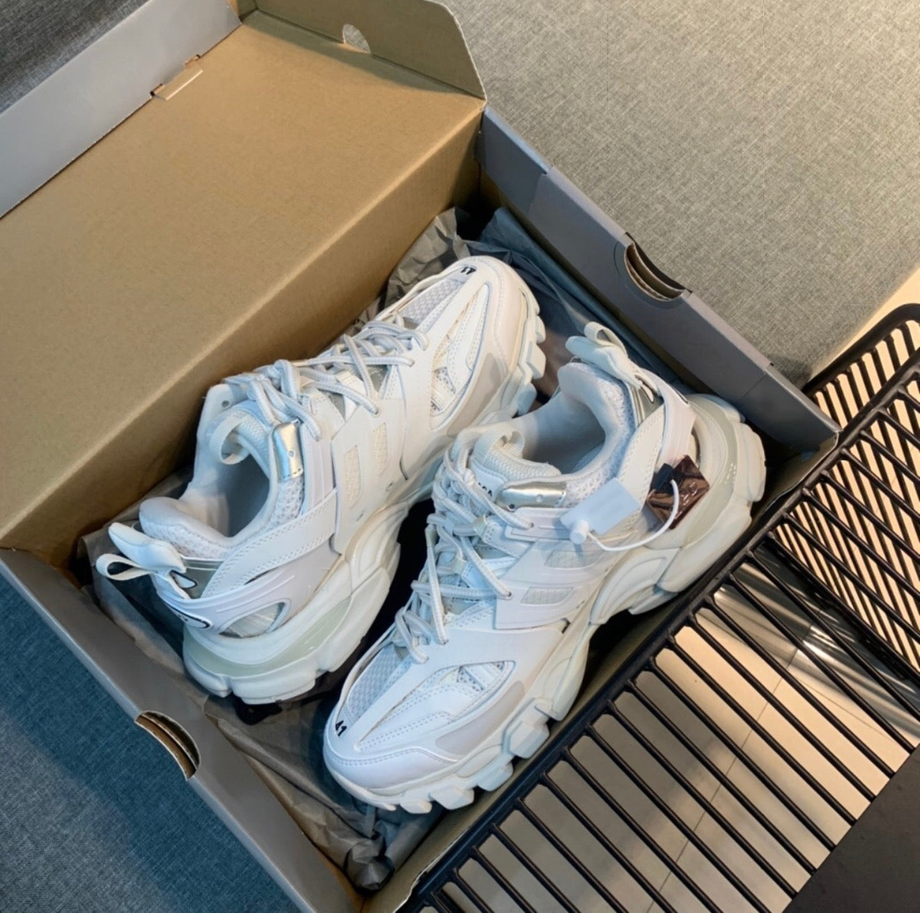BALENCIAGA SNEAKERS