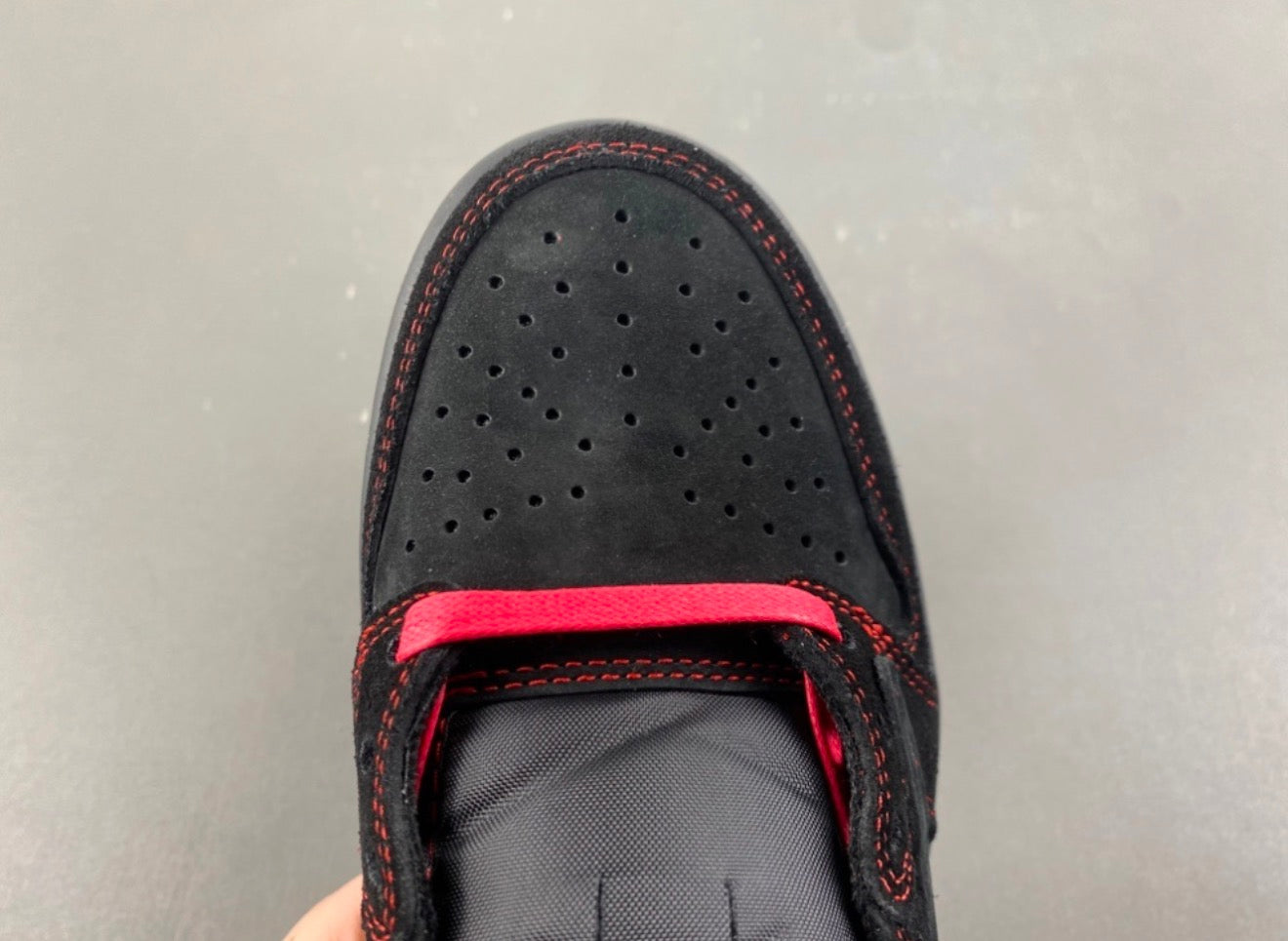 JORDAN 1 LOW TRAVIS SCOTT