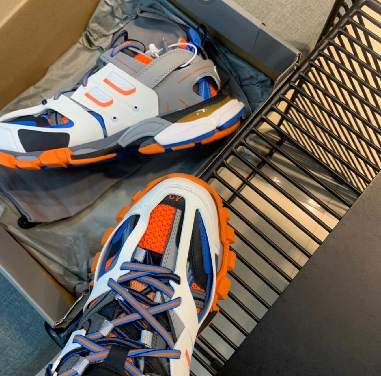 BALENCIAGA SNEAKERS
