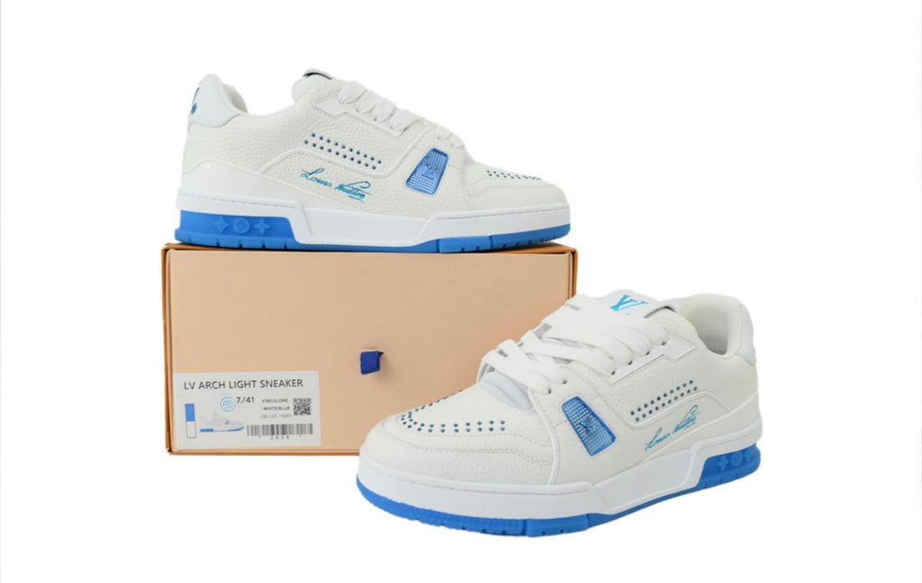 LOUIS VUITTON SNEAKERS (WOMEN)