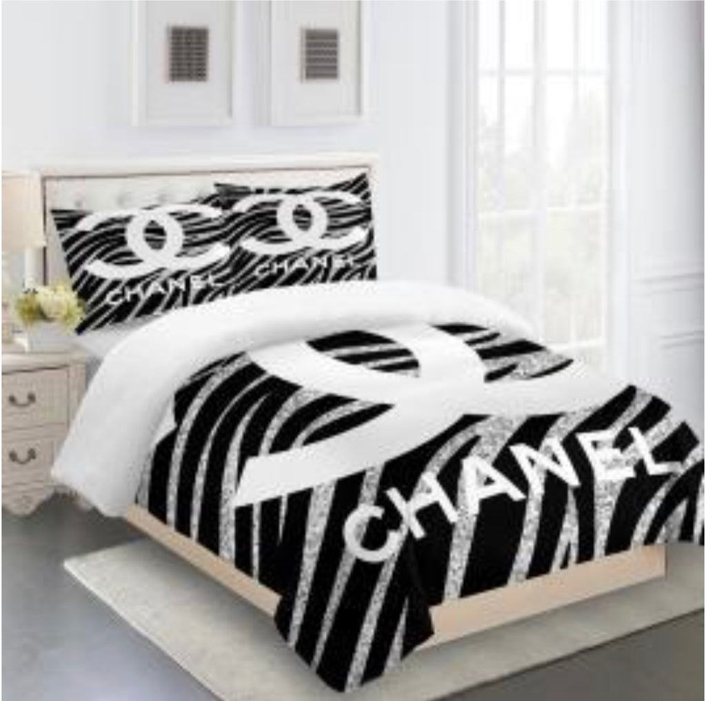 CHANEL COMFORTER SET 3piece set one Duvet cover sheet with 3 pillow cases