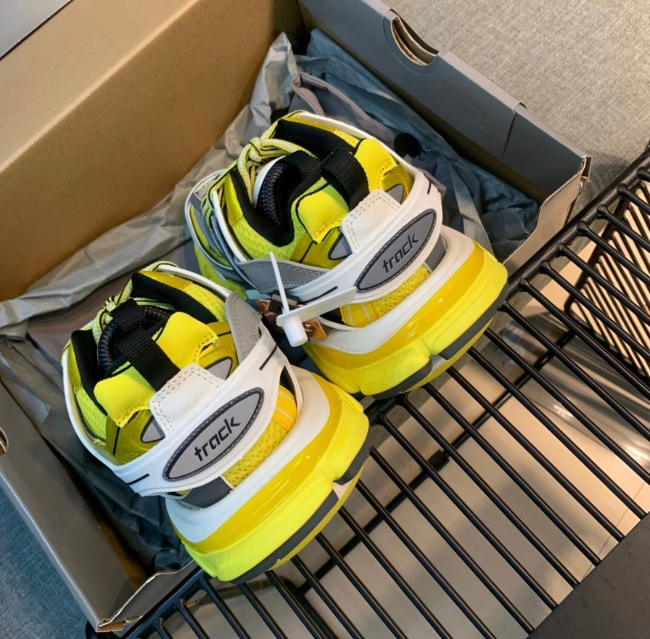 BALENCIAGA SNEAKERS