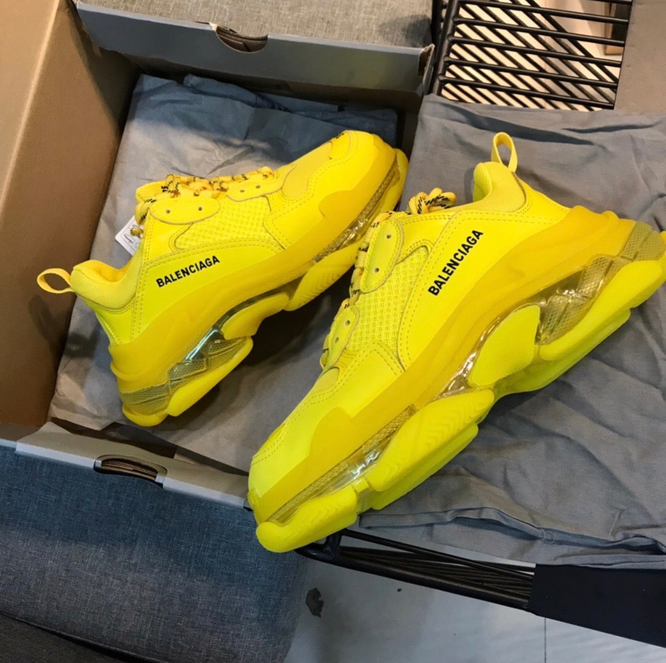 BALENCIAGA SNEAKERS