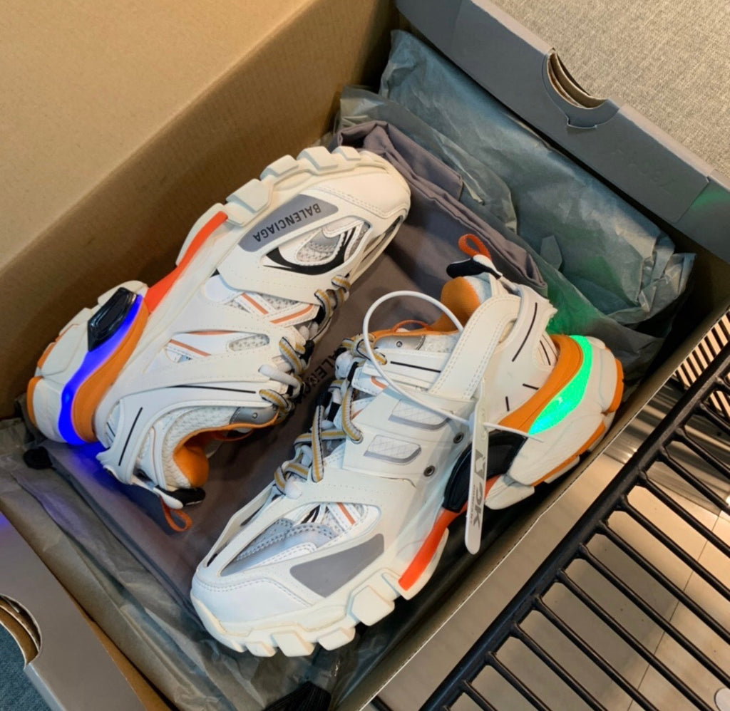 BALENCIAGA SNEAKERS