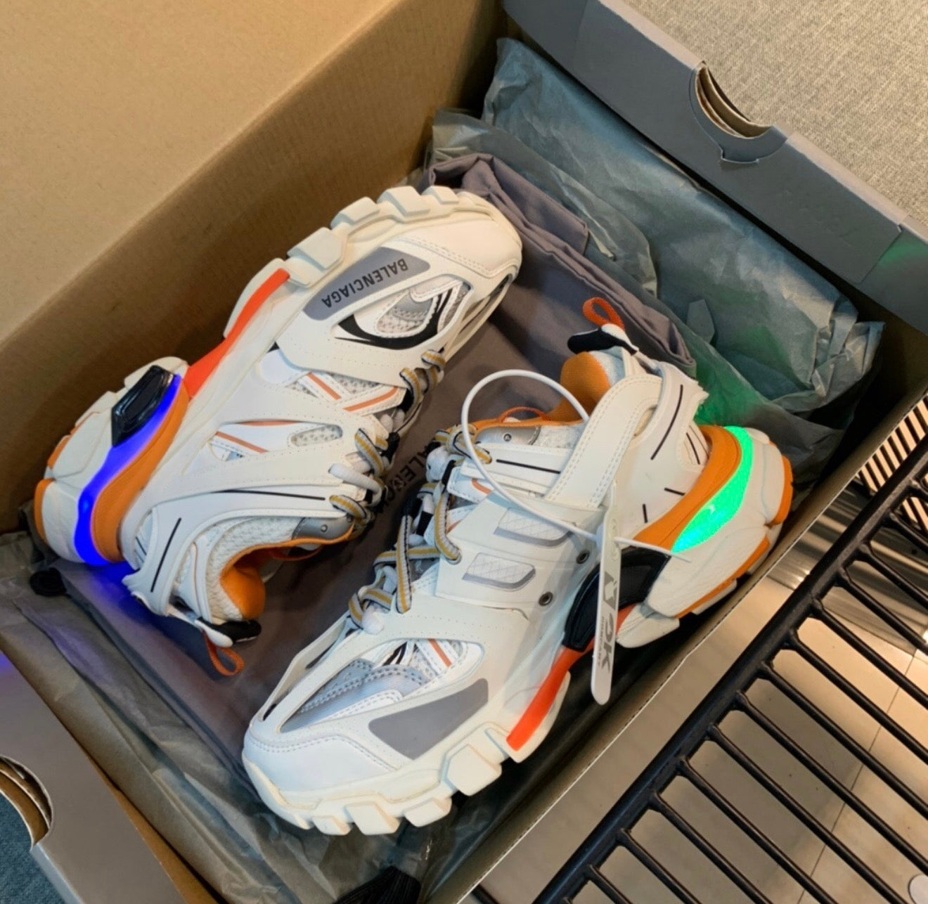 BALENCIAGA SNEAKERS